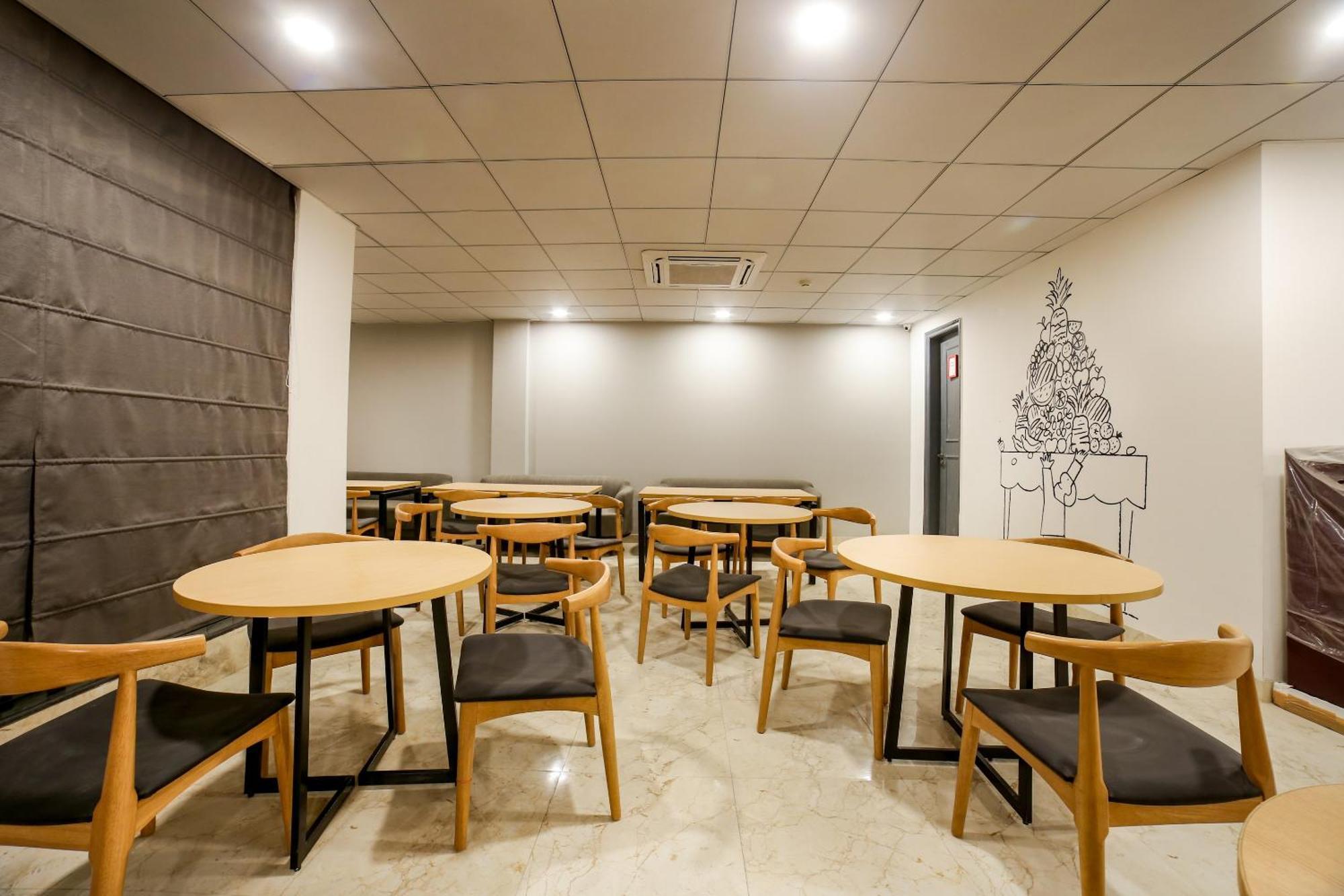 Collection O Singha Chowk Gurgaon Bagian luar foto